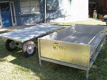 deluxe-trailer-potting-station-3---trailer-separating-from-hopper.jpg